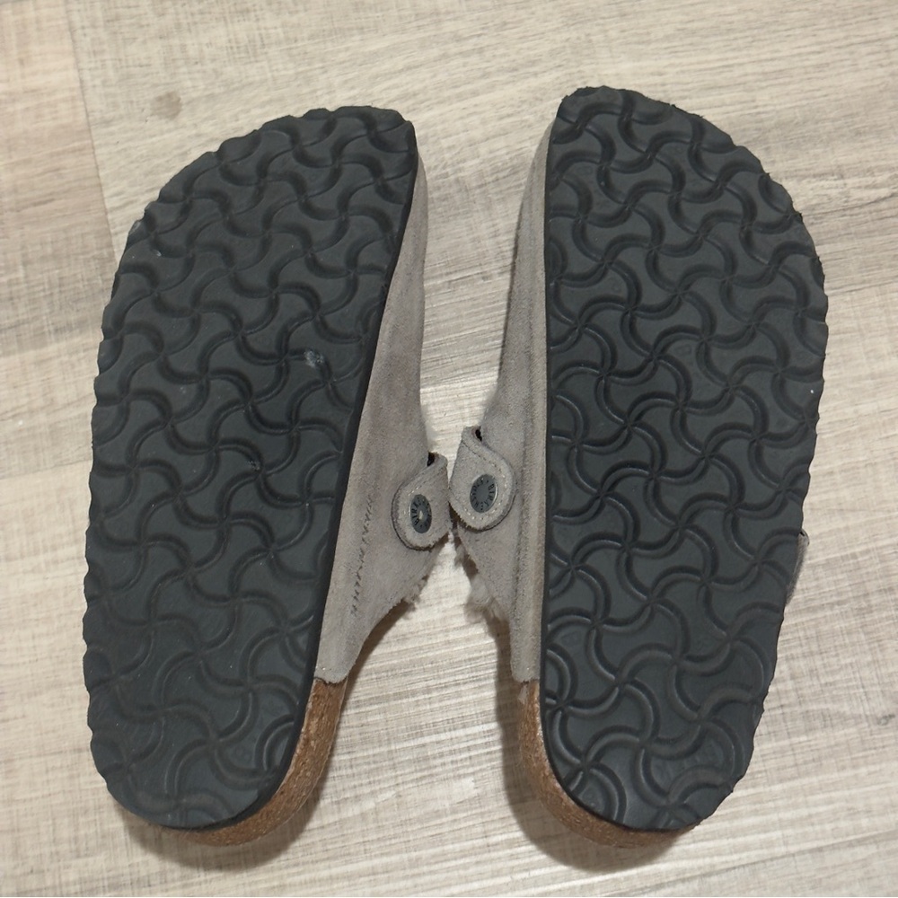 BIRKENSTOCK Boston Genuine Shearling Lined Clog in Stone Coin Suede Size 7-7.5US - Picture 15 of 16